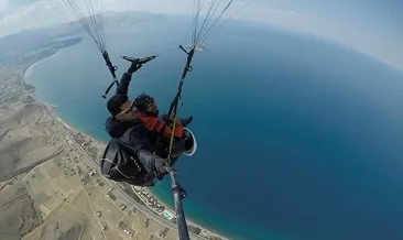 3 bin 500 metrede yamaç paraşütü keyfi