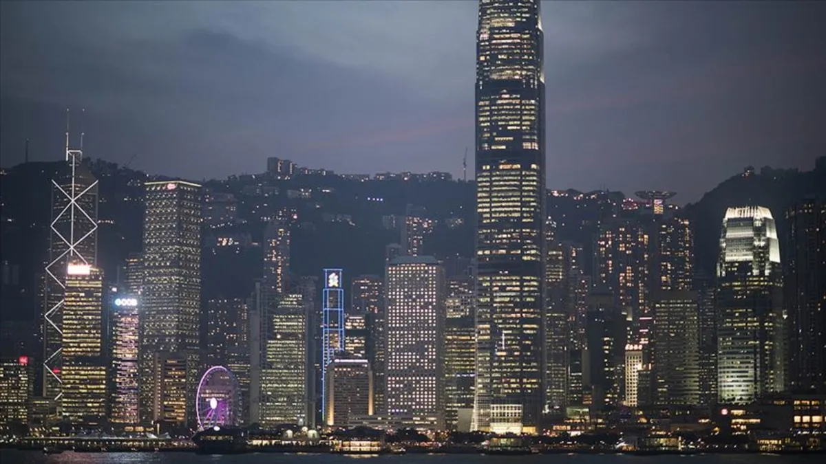 Hong Kong, faizi 25 baz puan indirdi