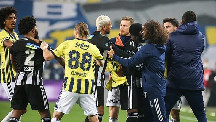 Fenerbahçe’nin yeni stoperi Premier Lig’den!