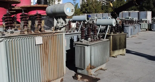 Aşırı yüke dayanamayan 84 trafo yandı