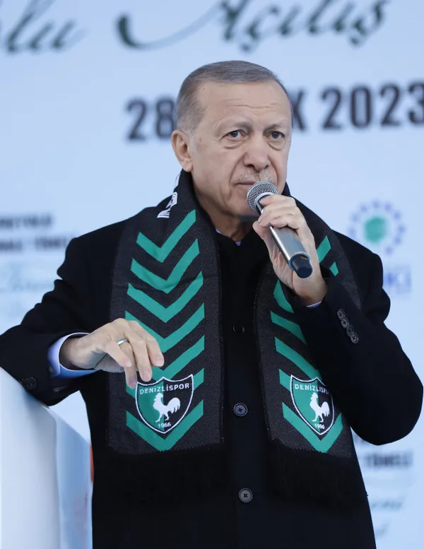 son-dakika-baskan-erdogandan-muhalefete-akliniz-4-5-yildir-neredeydi-aday-bulamayinca-camur-atiyorsunuz-1674910951119.jpg
