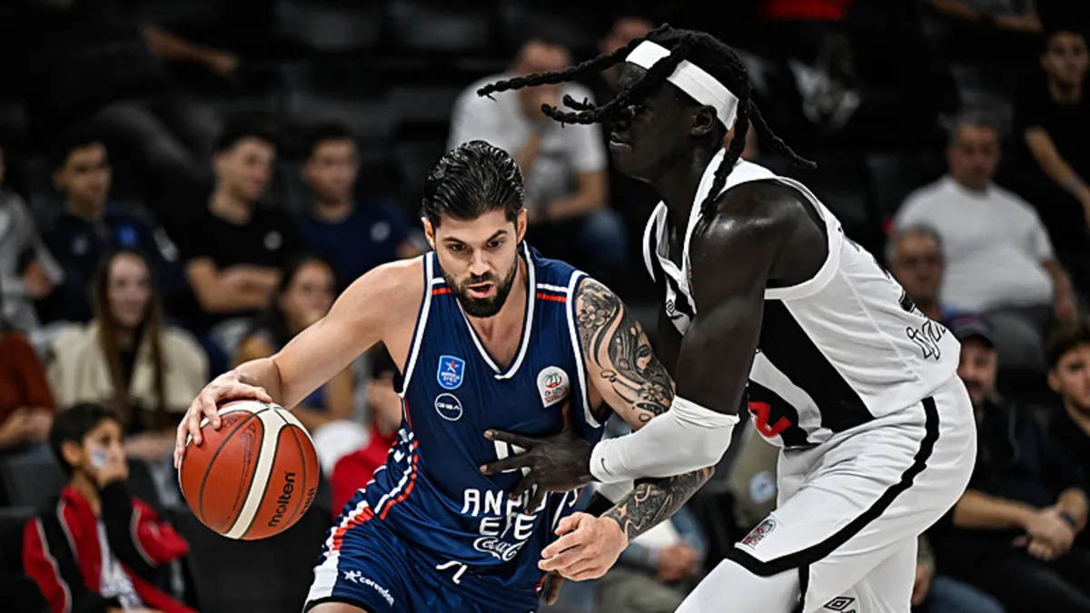 Anadolu Efes, Beşiktaş karşısında farklı galip!