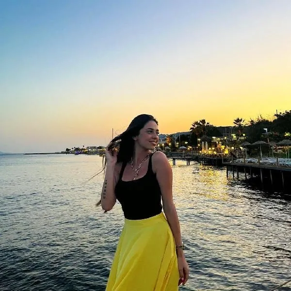 İstanbul’da sevgili vahşeti: Nazlı Duman’ın boğazını kesip intihar etti!