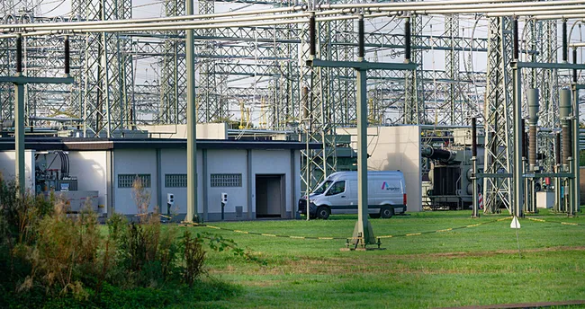 Almanya’da elektrik hatlarına yönelik sabotaj şüphesi büyüyor