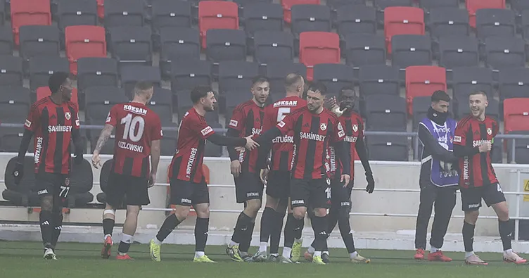 SÜPER LİG: Gaziantep FK hata yapmadı, Antalya’yı 3 golle geçti!