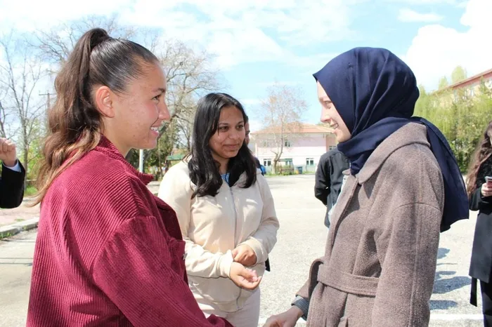 AK Parti'nin genç milletvekili adayı Zehranur Aydemir: Hedefimiz Türkiye Yüzyılı'nın Gençliğin Yüzyılı olması