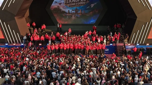 cevdet-yilmaz-teknofest-guneydogunun-kapanisinda-aciklamalarda-bulundu-1791140486336.jpg