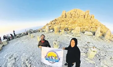 İki öğretmen Nemrut’a bisikletle çıktı