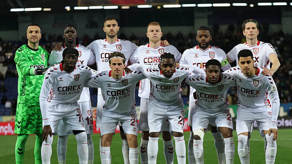 Samsunspor geçen sezonu mumla arıyor Samsunspor geçen sezonu mumla arıyor