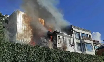 İstanbul Beyoğlu’nda ahşap binada yangın