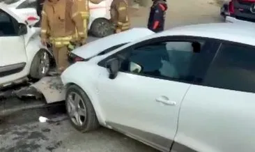 Hız yapan araç karşı şeritteki otomobillerin üzerine uçtu: 4 yaralı #istanbul Hız yapan araç karşı şeritteki otomobillerin üzerine uçtu: 4 yaralı #istanbul