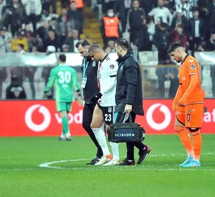 Karaveli değişiklikten vazgeçti, Beşiktaş golü yedi!