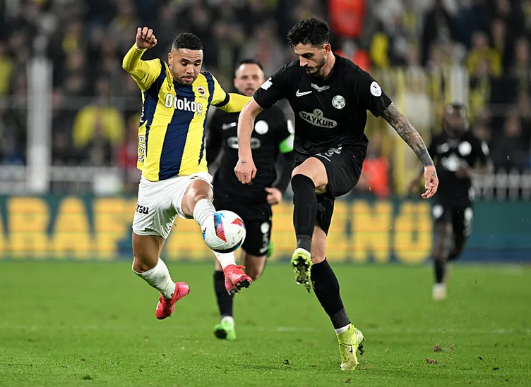 Son dakika haberi: Fenerbahçe - Rizespor maçında olay pozisyonlar! VAR devreye girdi ve...