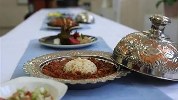 turk-yemeklerine-yogun-ilgi-turkiyede-gastronomi-turizmi-buyuyor-yeme-icme-geliri-yuzde-9-artti-1785746829492.jpg