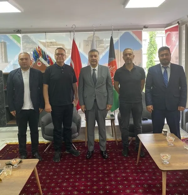 Afganistanlı Dernekler Birliği kapılarını SABAH’a açtı