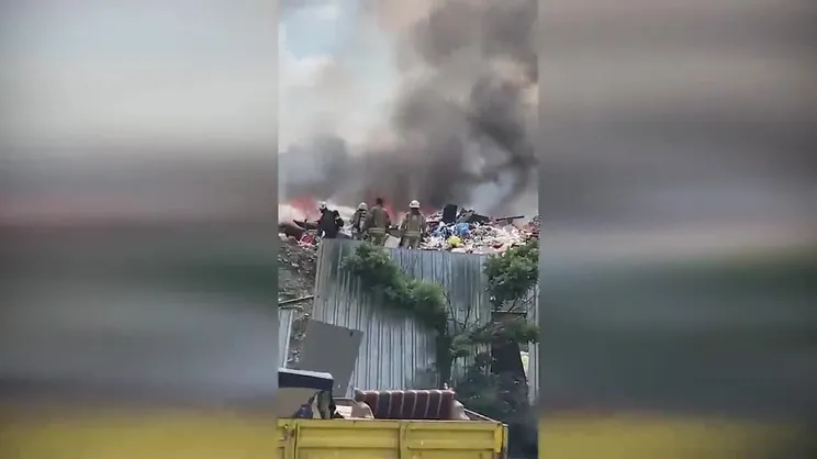 Mahallede çöp tesisi isyanı