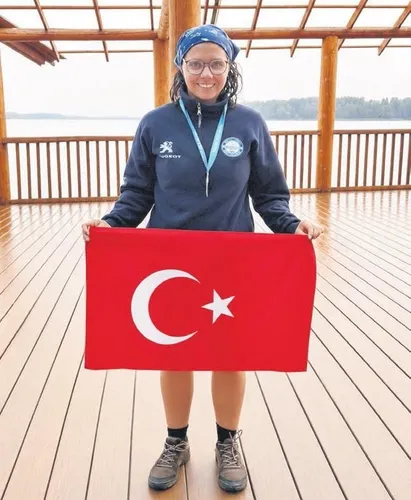 akli-enerjide-kulaclari-denizde-1789831791418.jpeg