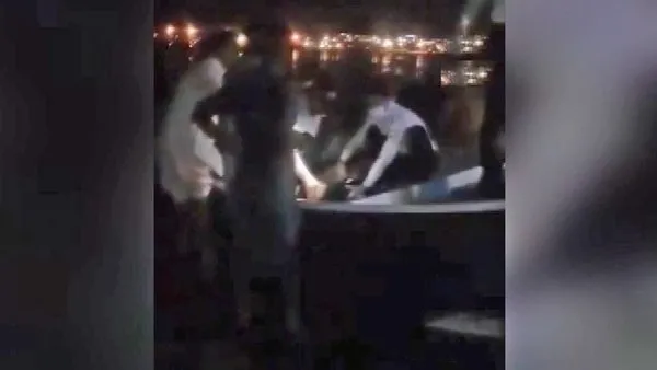 İran'daki dehşetin görüntüleri ortaya çıktı... Yanlışlıkla kendi gemisini vurdu: 19 ölü | Video
