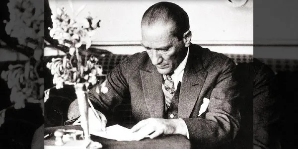 10 KASIM ŞİİRLERİ EN GÜZEL VE YENİ 2022 || Atatürk’ü Anma Günü’ne özel en güzel, anlamlı, kısa, uzun 2-3-4-5 kıtalık 10 Kasım şiirleri burada!