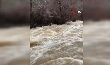 Elazığ’da yağış sonrası dere coştu