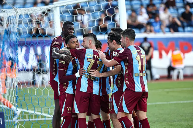 canli-trabzonspor-ferencvaros-maci-firtina-avrupa-perdesini-atvde-aciyor-1787238288209.jpg