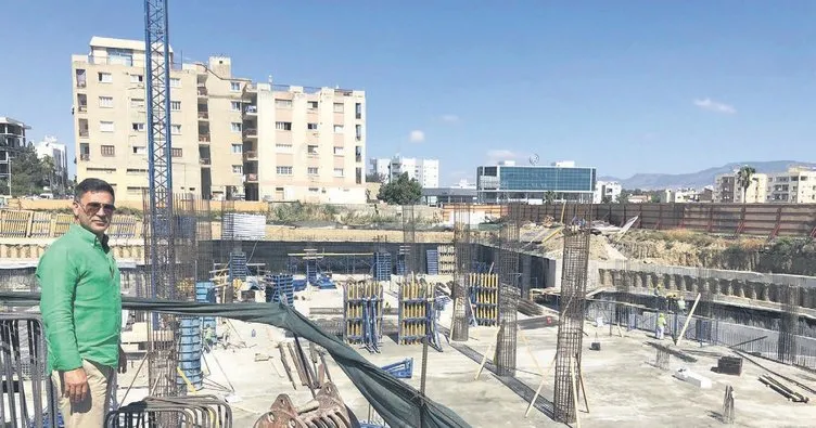 Kıbrıs’taki otel inşaatını teftiş etti