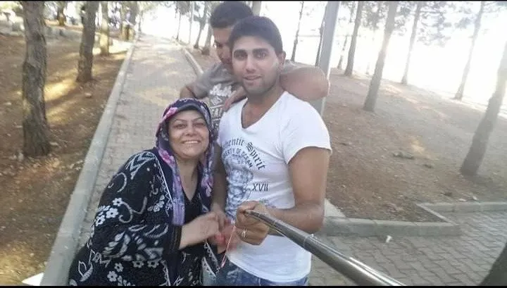 Şehit annesinden Kılıçdaroğlu’na sert tepki: PKK’lı teröristlerle aynı kıyafeti giyiyor