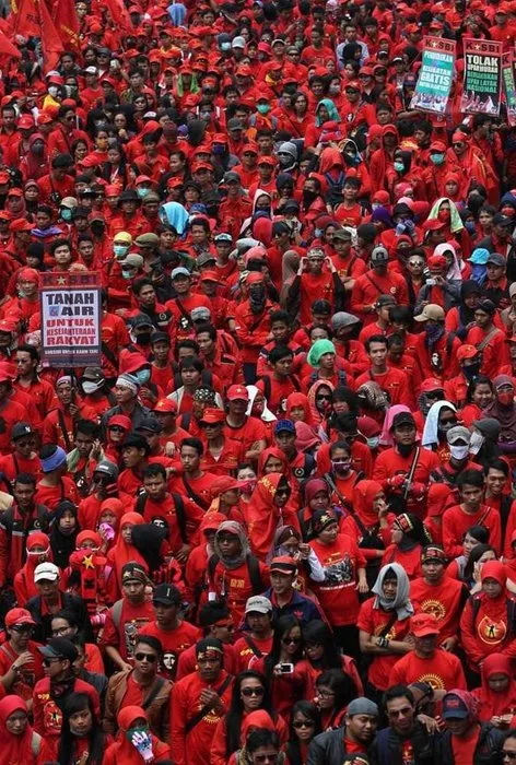 İşçilerden düşük ücret protestosu