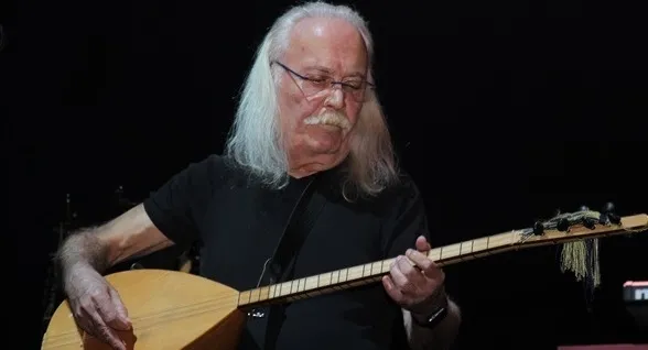 ’Selvi Boylum Al Yazmalım’ın bestecisiydi! Cahit Berkay’dan yıllar sonra gelen itiraf: Türkan Şoray’a aşıktım…