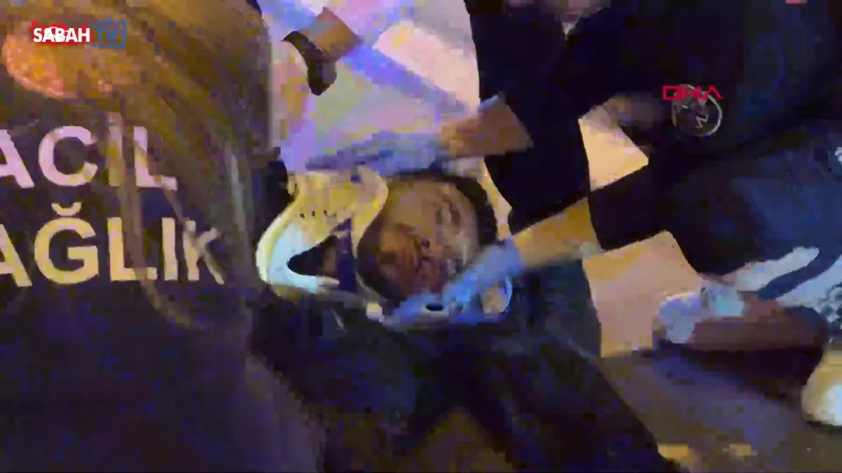 Bomonti Tüneli’nde kaza! Motosikletli ağır yaralandı | Video videosunu izle Bomonti Tüneli’nde kaza! Motosikletli ağır yaralandı | Video videosunu izle