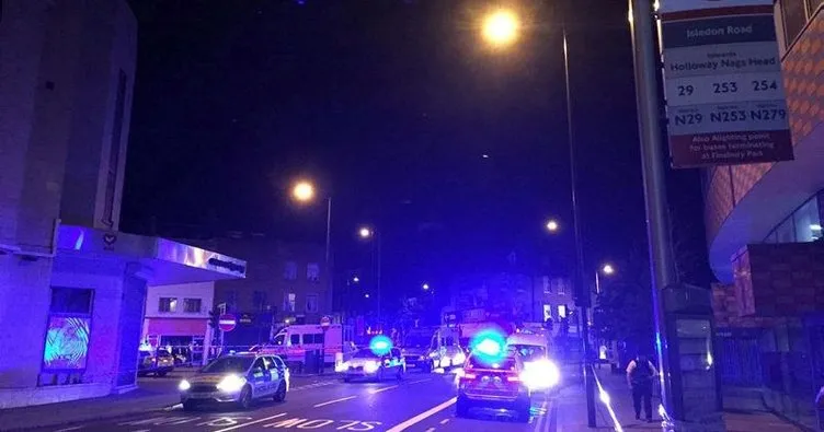 SON DAKİKA: Londra’da Müslümanları hedef alan araçlı saldırı