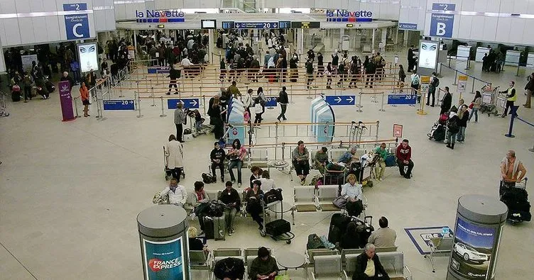 Fransa’da 15 Mart’ta Orly Havalimanı’ndaki seferlerin yüzde 20’sinin iptal edilmesi çağrısı