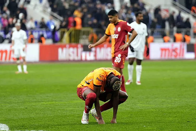 Son dakika haberi: Okan Buruk’tan Mertens’e teklif! Tecrübeli teknik adamdan sürpriz karar...
