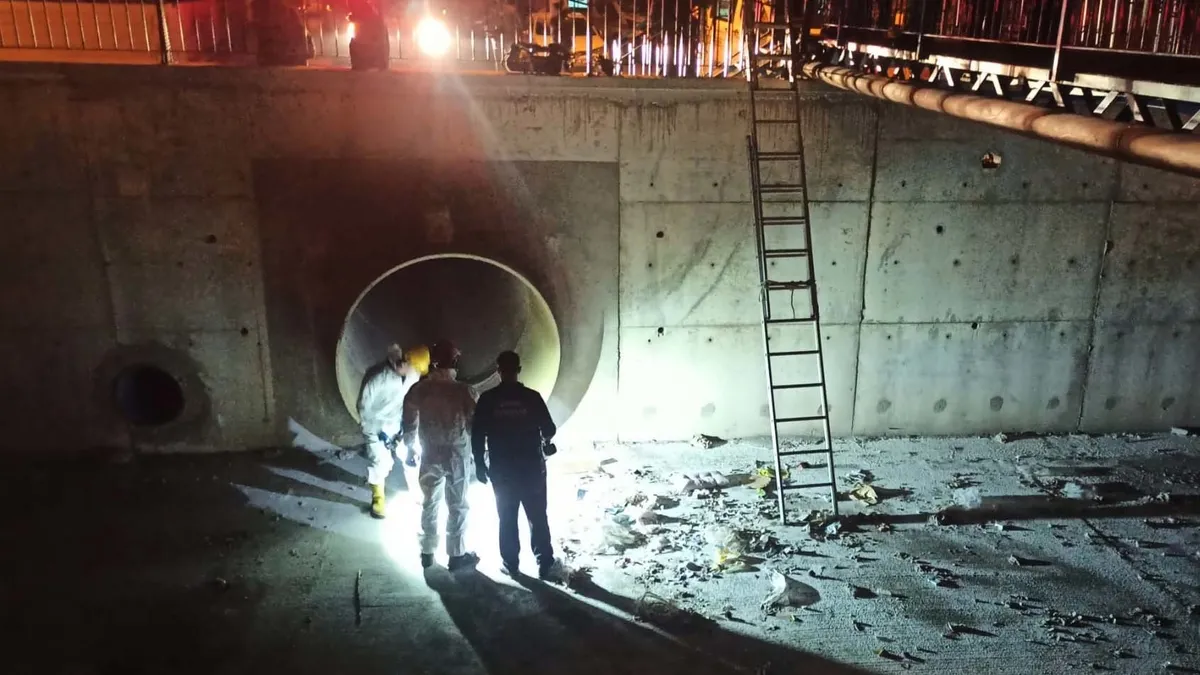 Konya’da akılalmaz kuyumcu soygunu: Çaldıkları bilezikler imitasyon çıktı! Konya’da akılalmaz kuyumcu soygunu: Çaldıkları bilezikler imitasyon çıktı!