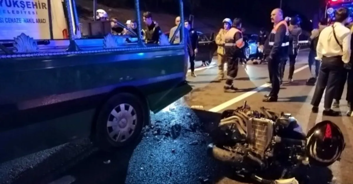 Son Dakika Haber Istanbul Da Soke Eden Olay Ortalik Savas Alanina Dondu En Son Haber