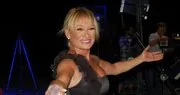 90'lı yıllara tek bir şarkıyla damga vurmuştu...Zeynep Türkeş şimdi bambaşka bir hayat yaşıyor