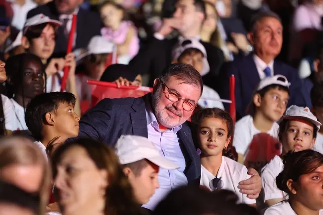 eyyup-kadir-inandan-efeste-netanyahu-ve-yunanistana-sert-mesaj-israile-yaslanip-egede-kendinize-alan-acmaya-ka-1787083765352.jpg