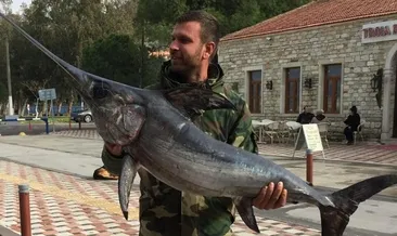 Oltayla yakaladıkları balığı görünce şok oldular