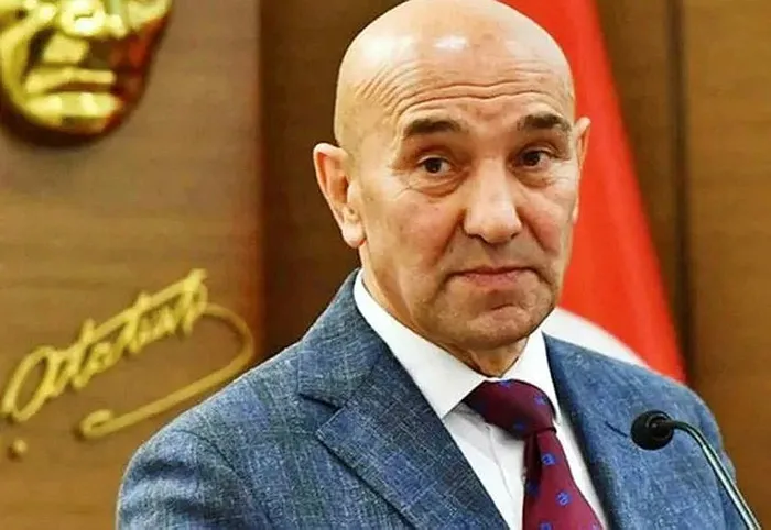 buyuksehirde-geriye-donuk-krizi-isciler-is-birakti-1690532237349.jpg CHP'li Tunç Soyer yine sözünde durmadı! İzmir'de yeni kriz patlak verdi!
