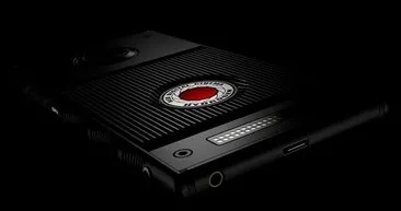 Holografik ekranlı telefon RED Hydrogen One bu tarihte geliyor!