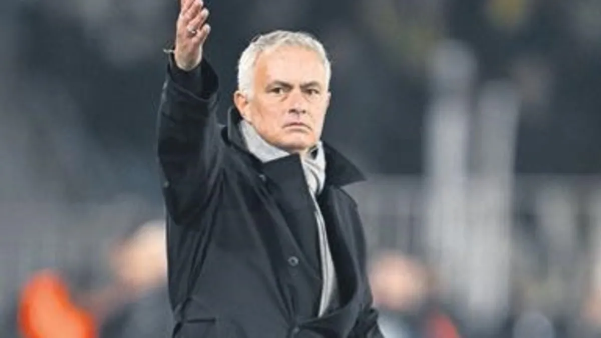 ‘Jose Mourinho her maça defansif planla çıkmamalı’