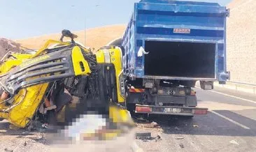 Lastiği patlayan TIR dehşet saçtı #denizli Lastiği patlayan TIR dehşet saçtı #denizli