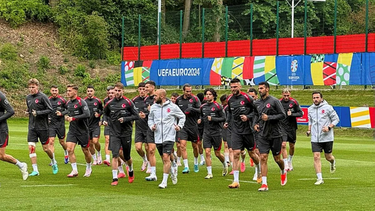 A Milli Futbol Takımı’nda, Gürcistan maçı hazırlıkları sürüyor A Milli Futbol Takımı’nda, Gürcistan maçı hazırlıkları sürüyor