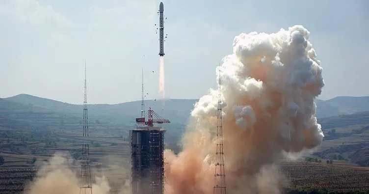 Çin yeni uydusunu fırlattı