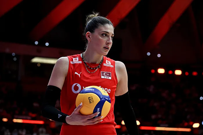 a-milli-voleybol-takimimiz-altin-madalya-icin-sahaya-cikiyor-1757226726882.jpeg