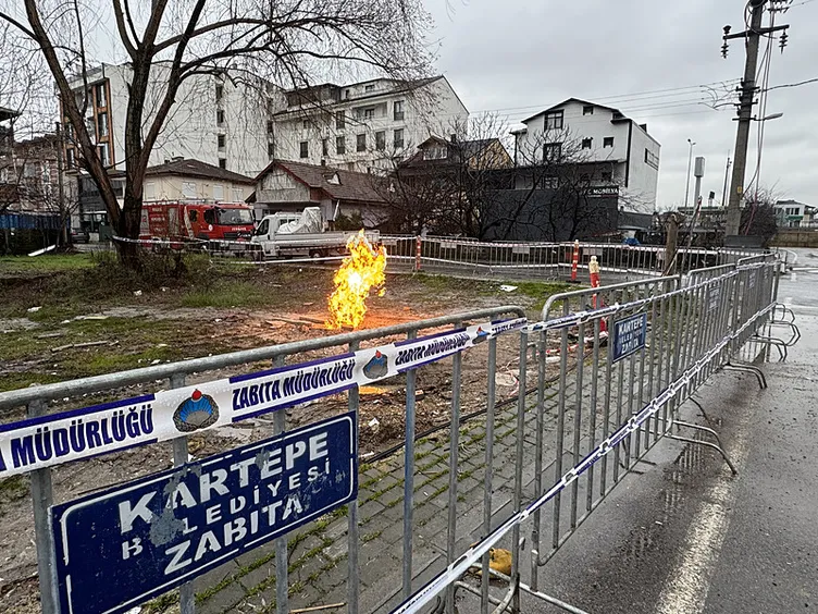 SON DAKİKA... Kocaeli’de akılalmaz olay! Saatlerdir yanıyor: AFAD ve doğalgaz ekipleri alarmda!