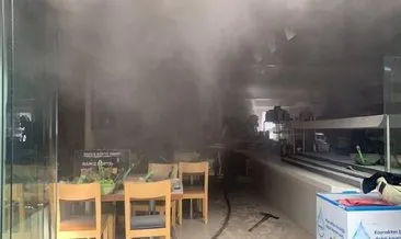 Son dakika: İstiklal’de restoranda korkutan yangın! Yandaki kiliseye sıçradı