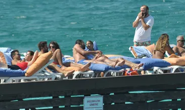 İlhan Mansız-Celina çifti Çeşme tatilinde