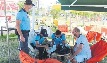 Büyükşehir’den sahile baskın