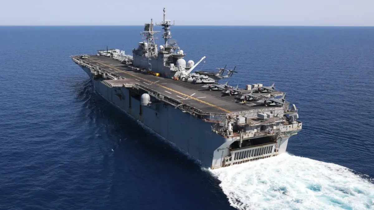 ABD donanmasına kabus senaryosu: İran’ın denizdeki yeni silahı sahaya indi! ABD donanmasına kabus senaryosu: İran’ın denizdeki yeni silahı sahaya indi!